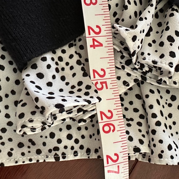 LOFT Black V Neck Cotton Lightweight Sweater Animal Print Ruffle Hem Size XS EUC - Picture 15 of 15